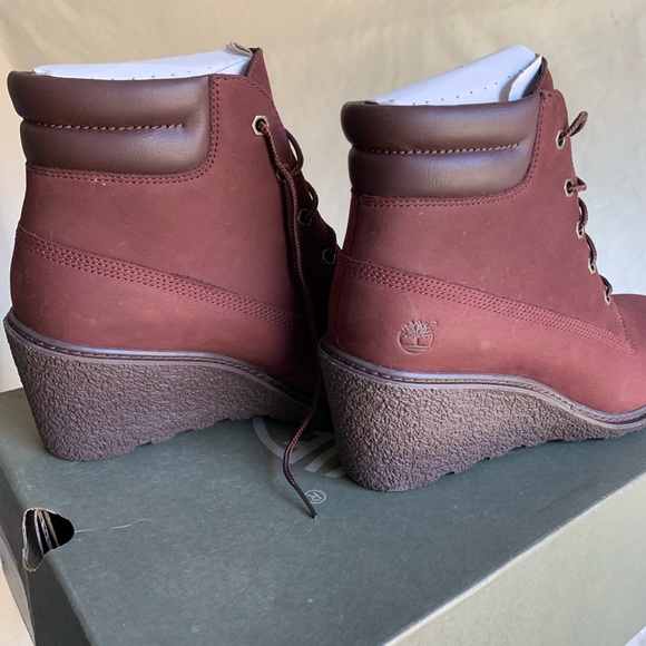 SOLD! Women’s 9.5 Red Wedge Timberlands - Picture 5 of 8